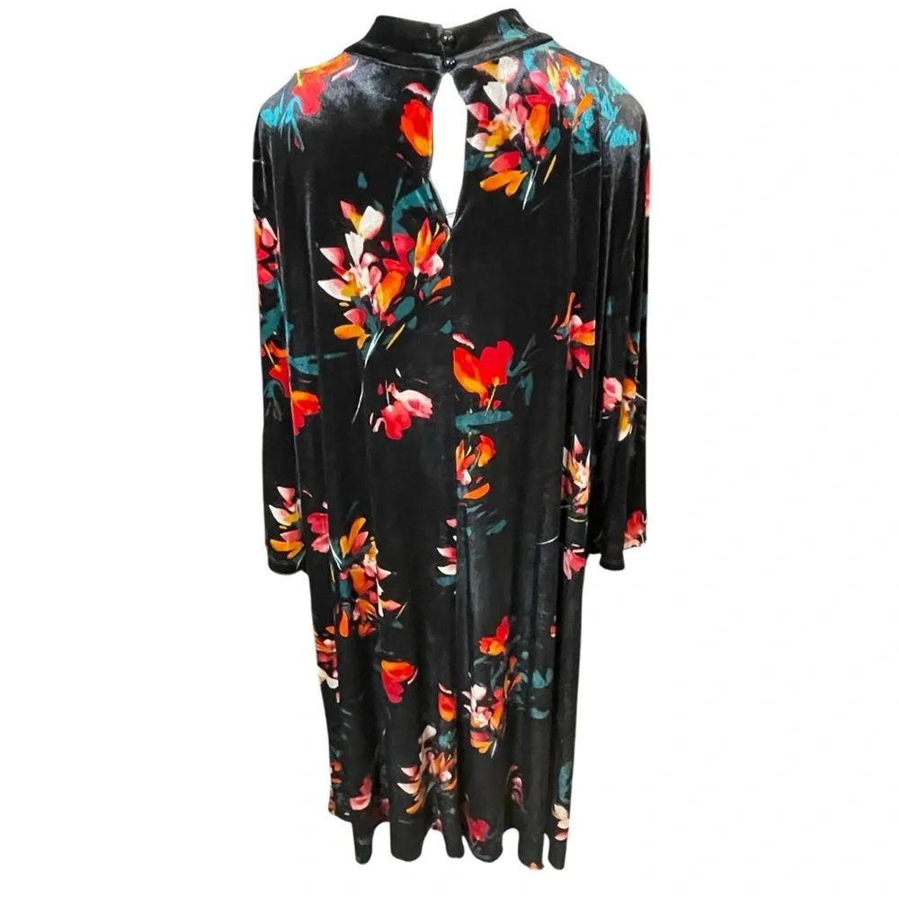 Boutique 9 Floral Long Sleeve Velvety Dress - Picture 2 of 7